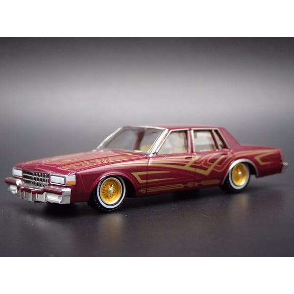 Open Box 1990 90 CHEVY CHEVROLET CAPRICE CLASSIC LOWRIDER 1/64 SCALE DIECAST MODEL CAR