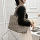 thumbnail image 5 of Bolsa de tela de gran capacidad de moda, elegante bolso de hombro, estilo elegante, asa cómoda, uso diario, otoño e invierno, terciopelo suave, color café, 5 of 6