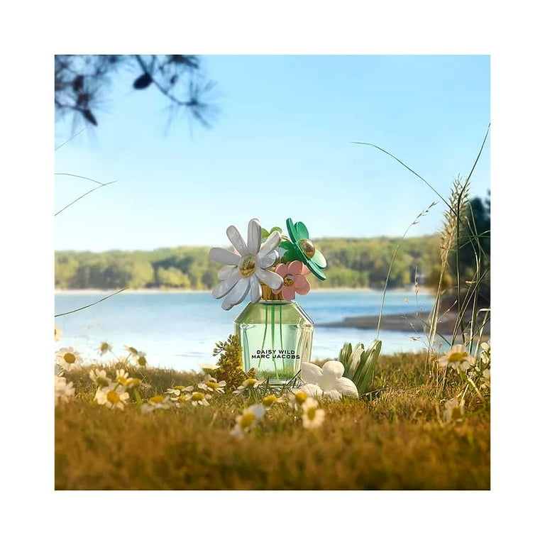 Marc Jacobs Daisy Wild 3.3 oz EDP Spray for Women with Banana