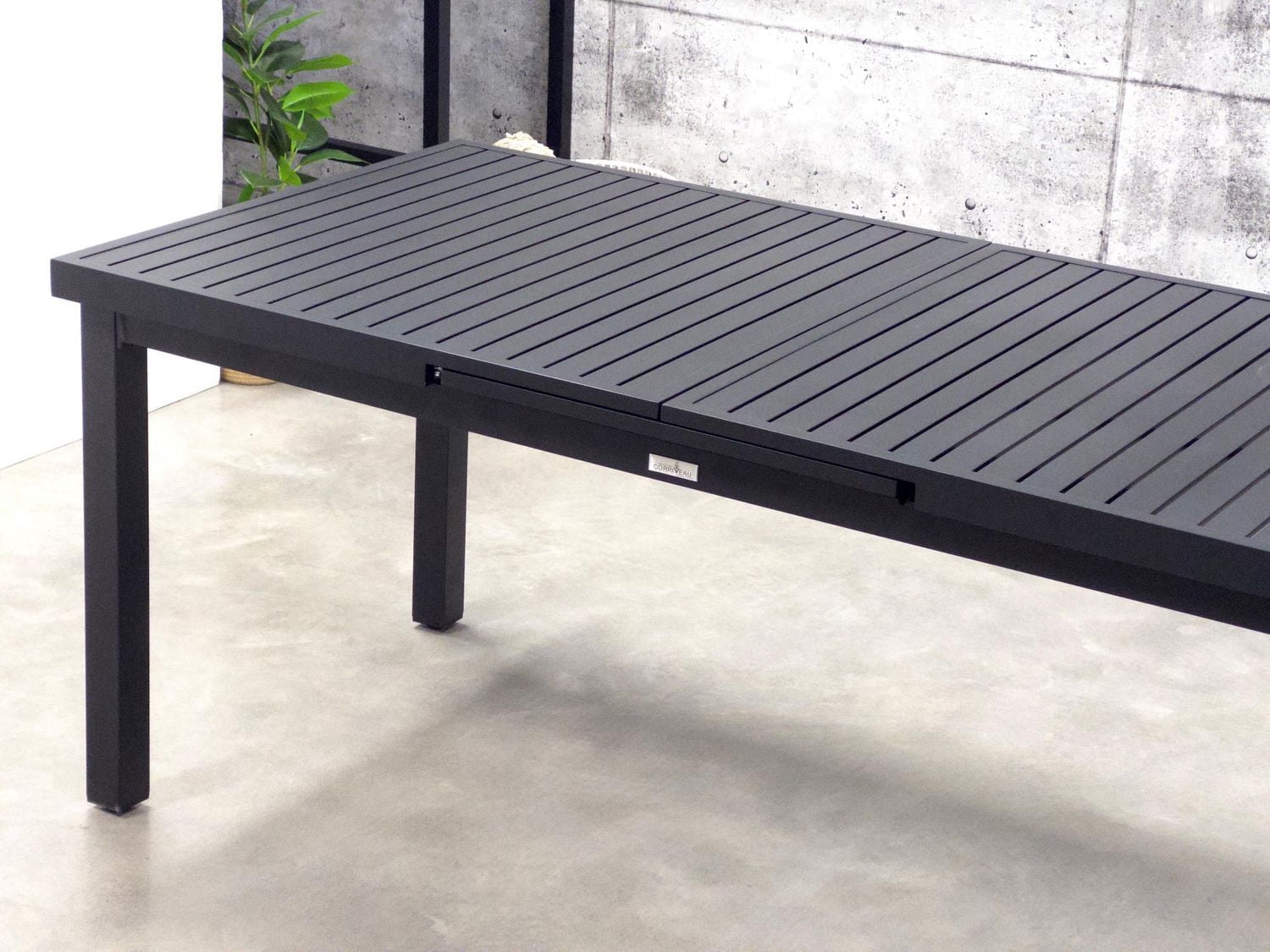 Extension table 35''x70'' up to 90''