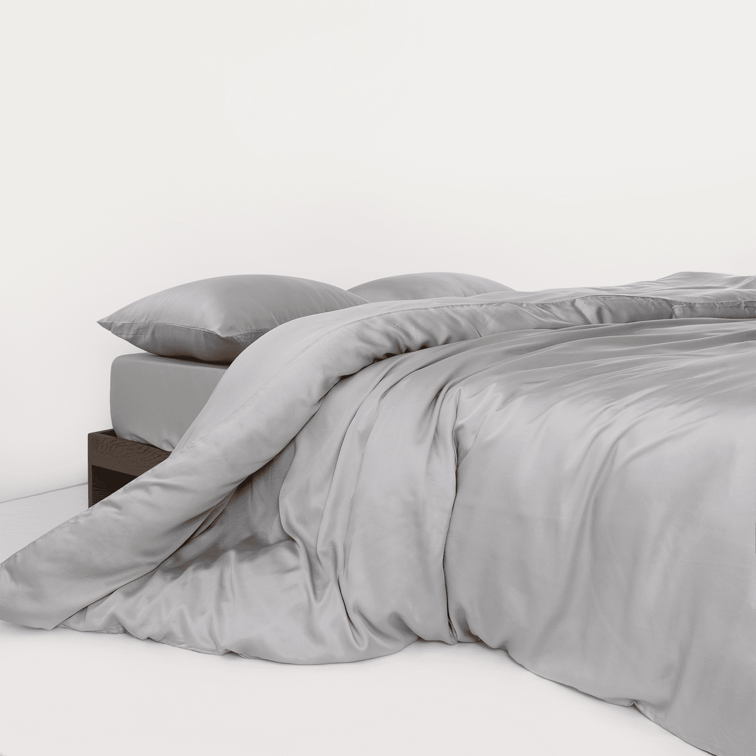 FURRFREE Bamboo Duvet Cover - Pet Hair Repellent for Dogs/Cats Family