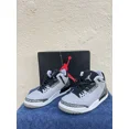 thumbnail image 1 of Ni - ke Jordan 3 Retro Wolf Grey Size 9.5, 1 of 5