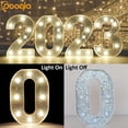 thumbnail image 2 of Batería LED plateada Pooqla número 8 con iluminación decorativa, 2 of 6