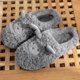 thumbnail image 1 of Zapatillas de oveja bonitas antideslizantes con plataforma gruesa de invierno para hombre, sandalias cálidas de algodón con piel para interiores, zapatos de dibujos animados para parejas y mujeres, 1 of 5