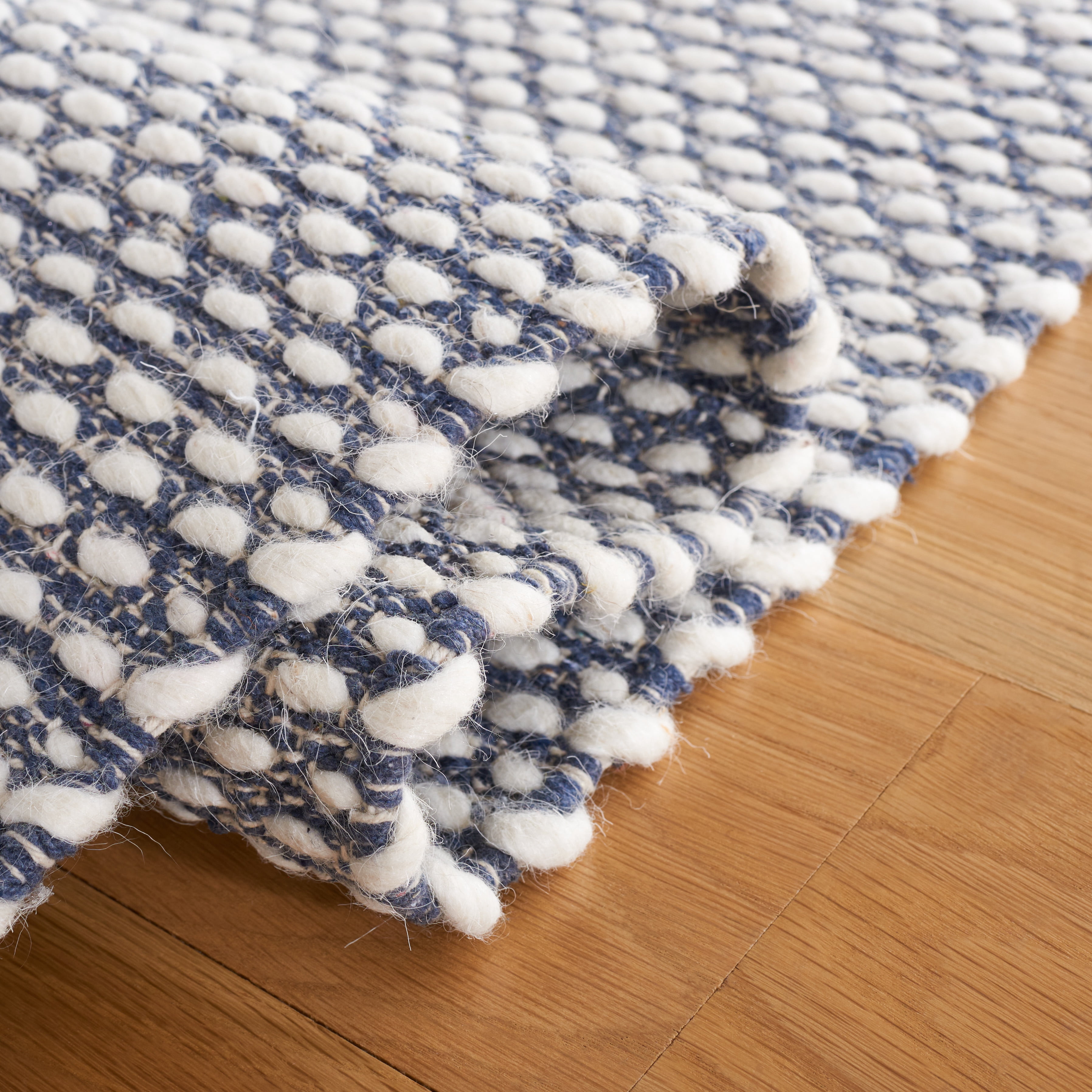 SAFAVIEH Vermont York Solid Area Rug, Navy, 8' x 10'