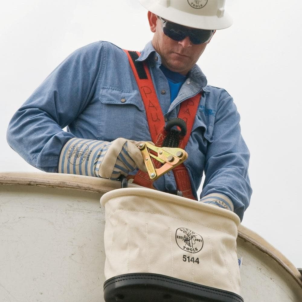 Klein Tools Aerial Oval Bucket 15 Pocket Hooks