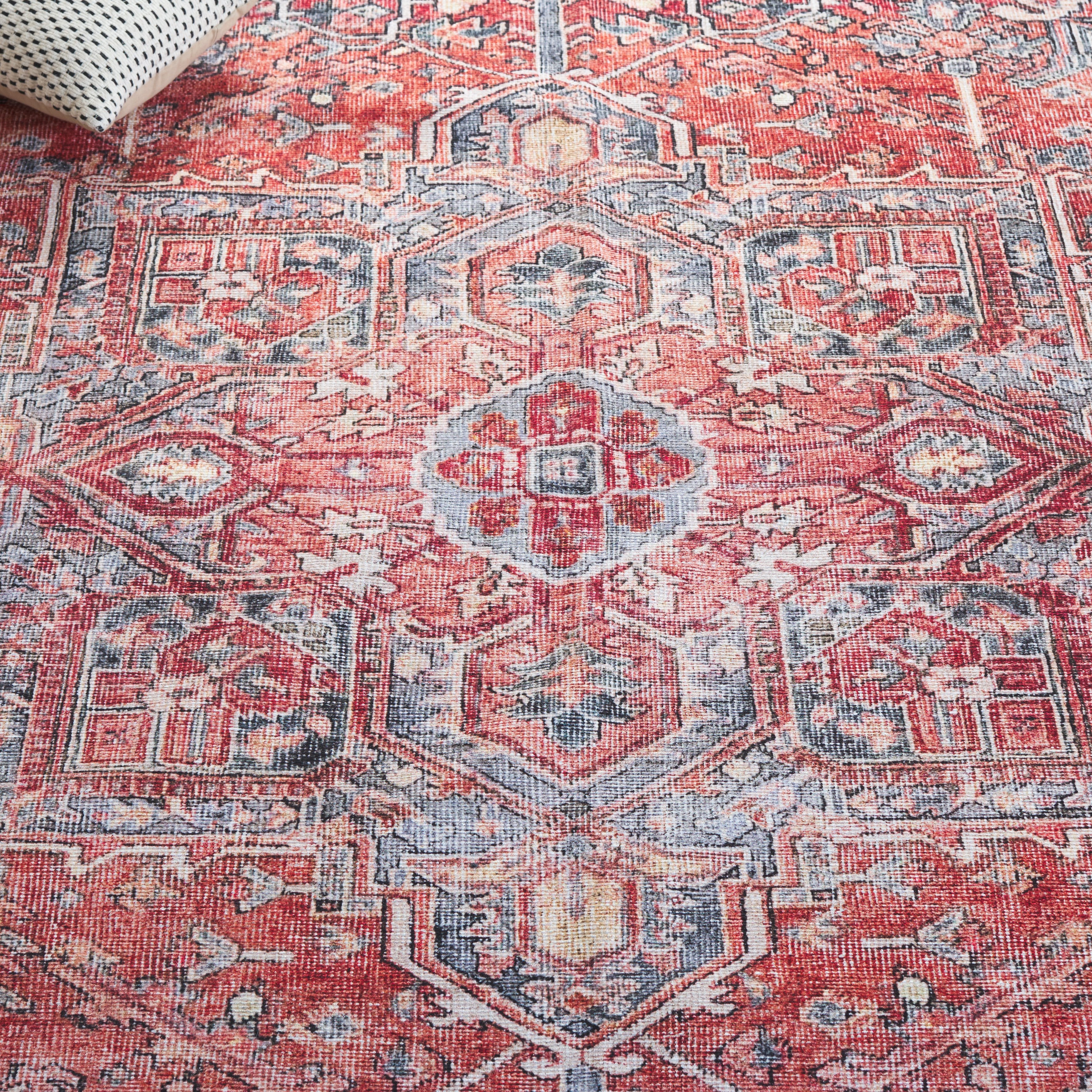 SAFAVIEH Vintage Serapi Neasa Medallion Machine Washable Area Rug, Red Orange/Grey, 8' x 10'