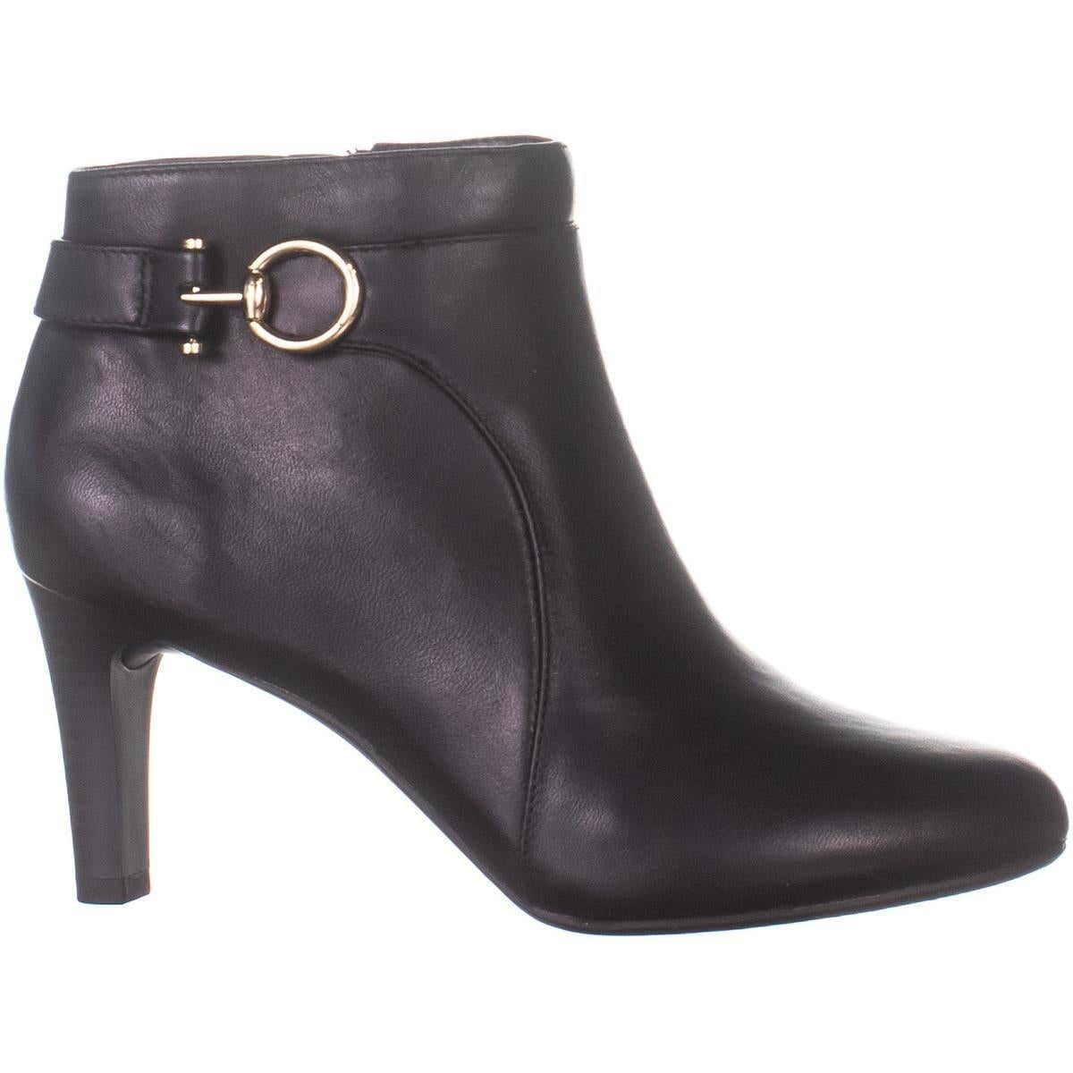 bandolino longo ankle booties