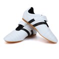 thumbnail image 4 of Zapato De Taekwondo Ligero E Innovador Para Adultos Y Niños, 4 of 8
