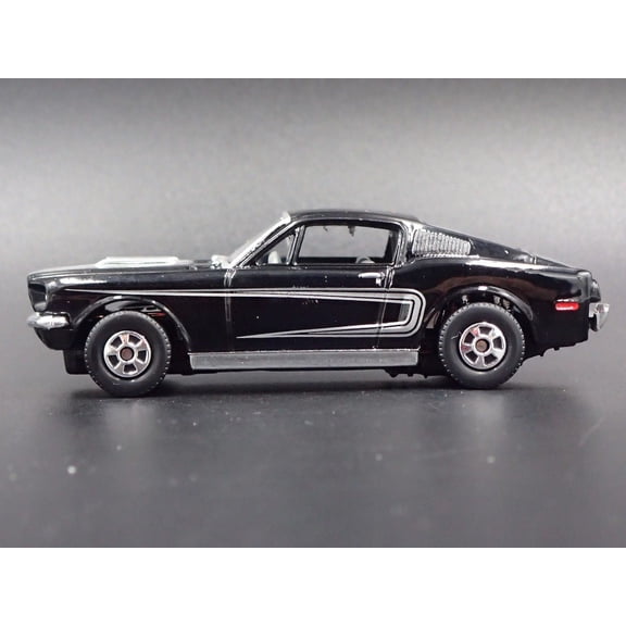 Open Box 1968 68 FORD MUSTANG COBRA JET 428 BLACK 1:64 SCALE DIORAMA DIECAST MODEL CAR