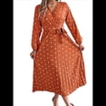 thumbnail image 2 of Vestido Plisado de Larga con Cuello en V y Lunares para Mujer, Informal, Holgado y con Cinturón Color Naranja S, 2 of 10