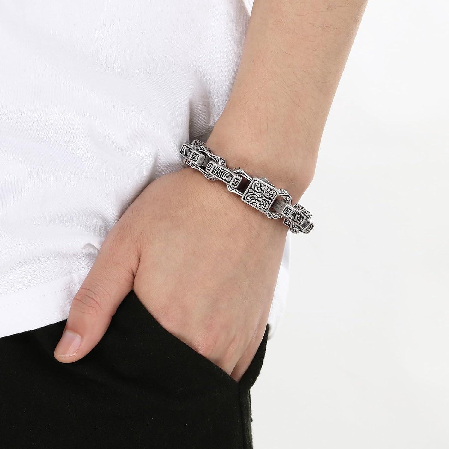 Cuban Link Bracelet for Men Stainless Steel Wave Engraved Chain Men's Bracelet Vintage Silver Bracelet for Men Unique Jewelry Gifts for Him