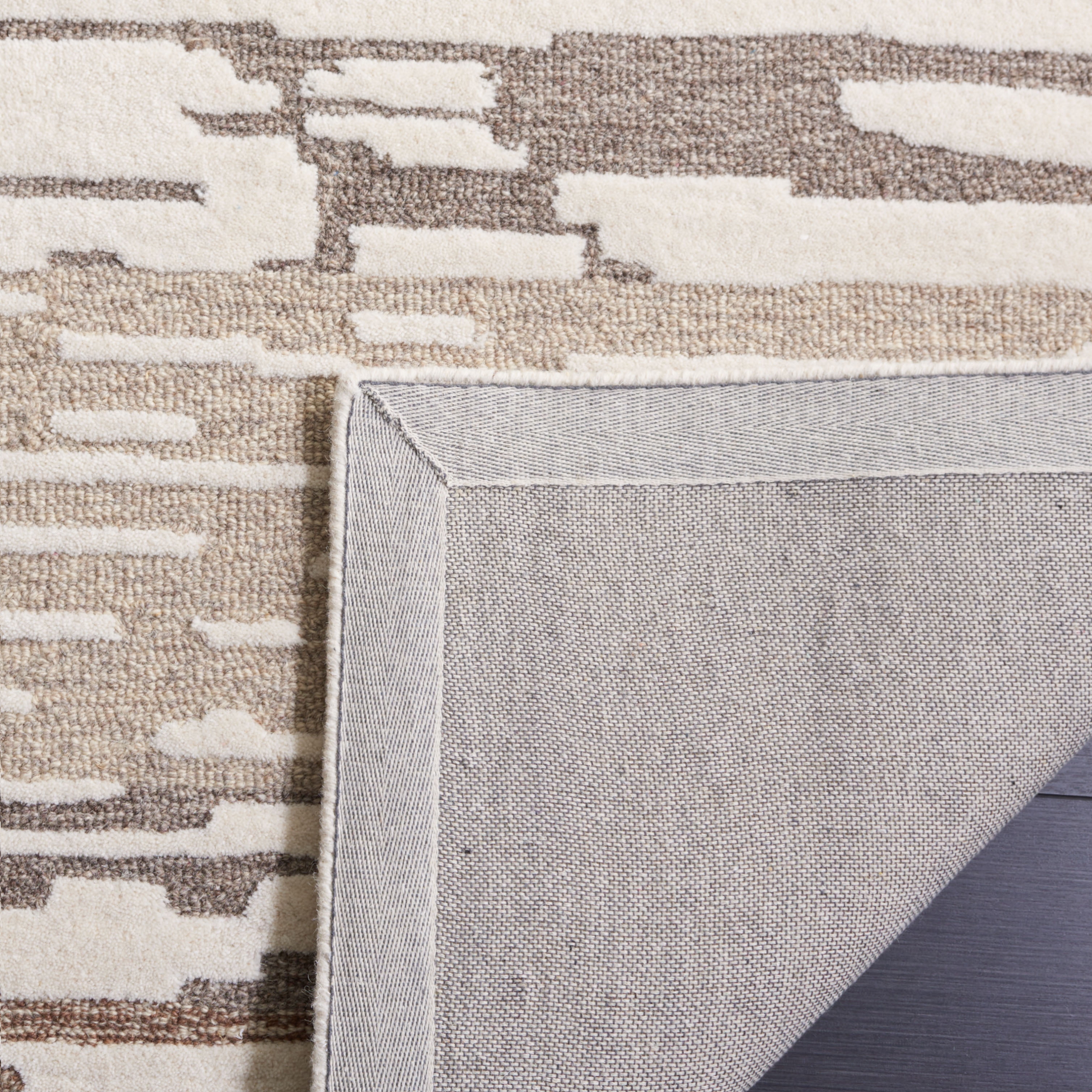 SAFAVIEH Fifth Avenue Deemer Abstract Area Rug, Natural/Brown, 3' x 5'