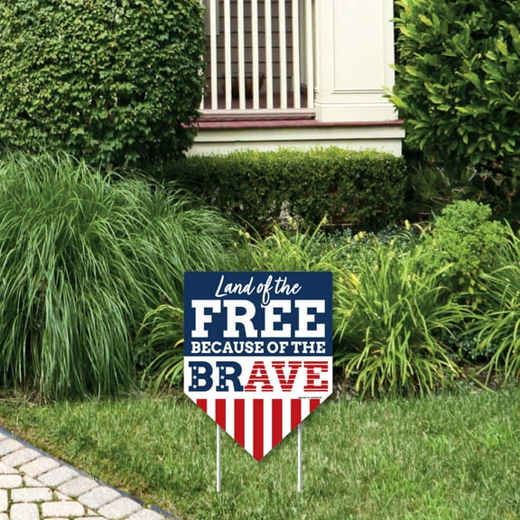 Big Dot of Happiness Happy Veterans Day - Outdoor Lawn Sign - Patriotic Yard Sign - Land of the Free - 1 Piece