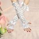 thumbnail image 2 of Guantes largos de encaje jinwen de 15,7 pulgadas blanco, 2 of 6