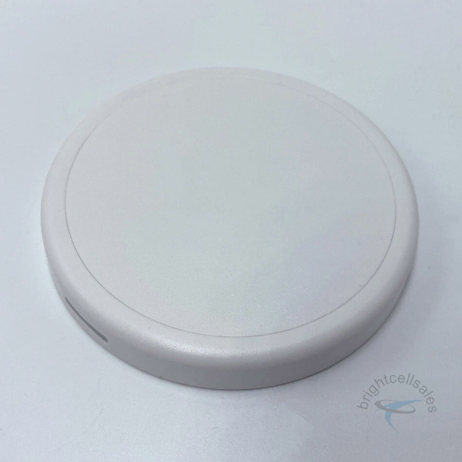 PRIME- Caseable Qi-Enabled Wireless Charging Pad Compact Thin Portable Phone Charger