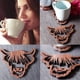thumbnail image 4 of Posavasos de madera, posavasos de madera con forma de vaca, 4 posavasos de vaca escocesa, posavasos con base como se muestra, 4 of 5