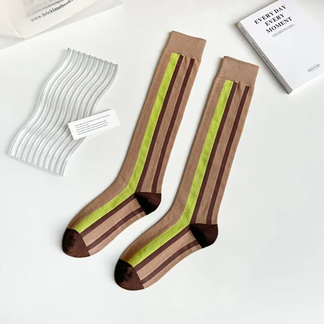 Fashionable and Personalized Korean Versatile Retro Slim Calf Knee Length Socks 2 EU35-40
