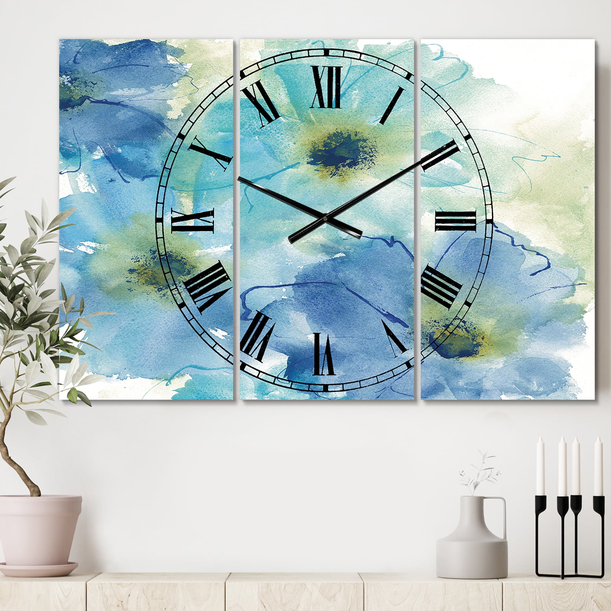 Designart 'Seashell Cosmos II' Lodge Wall Clock