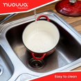 thumbnail image 5 of Olla de hierro fundido con tapa – Cacerola esmaltada antiadherente, apta para horno hasta 260 °C – Resistente olla holandesa – Roja, 5 cuartos, 24 cm – de Nuovva, 5 of 5