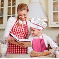 thumbnail image 2 of Delantal de 11 Uds para niñas pequeñas, juego de cocina para hornear, gorro de Chef, guante y utensilio para niños pequeños, disfraz de Chef, juego de rol, 2 of 5