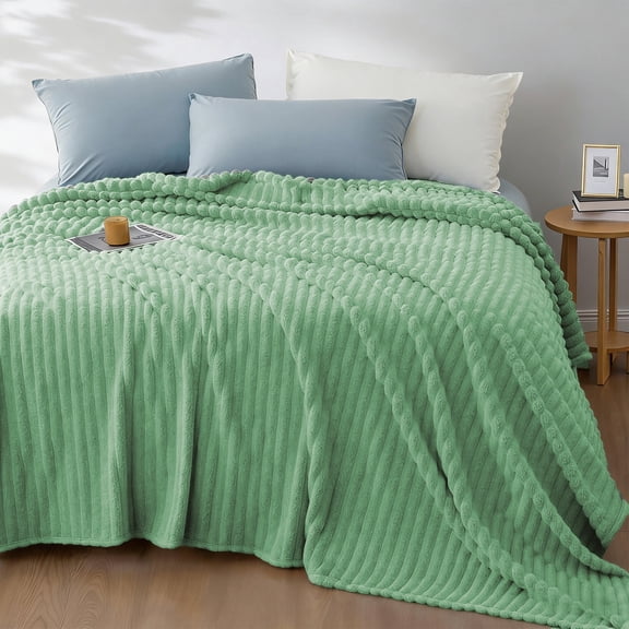 ROSEKIND Striped Blanket, Premium Faux Fur Touch Ribbed Throw for Sofa & Bed, Cozy Gift for Adults & Friends, 280GMS, 80x90in, Green