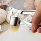 thumbnail image 4 of Prensa de ajo, picadora, trituradora de jengibre, exprimidor, prensador de ajo de metal resistente, picadora, rebanadora, 4 of 5