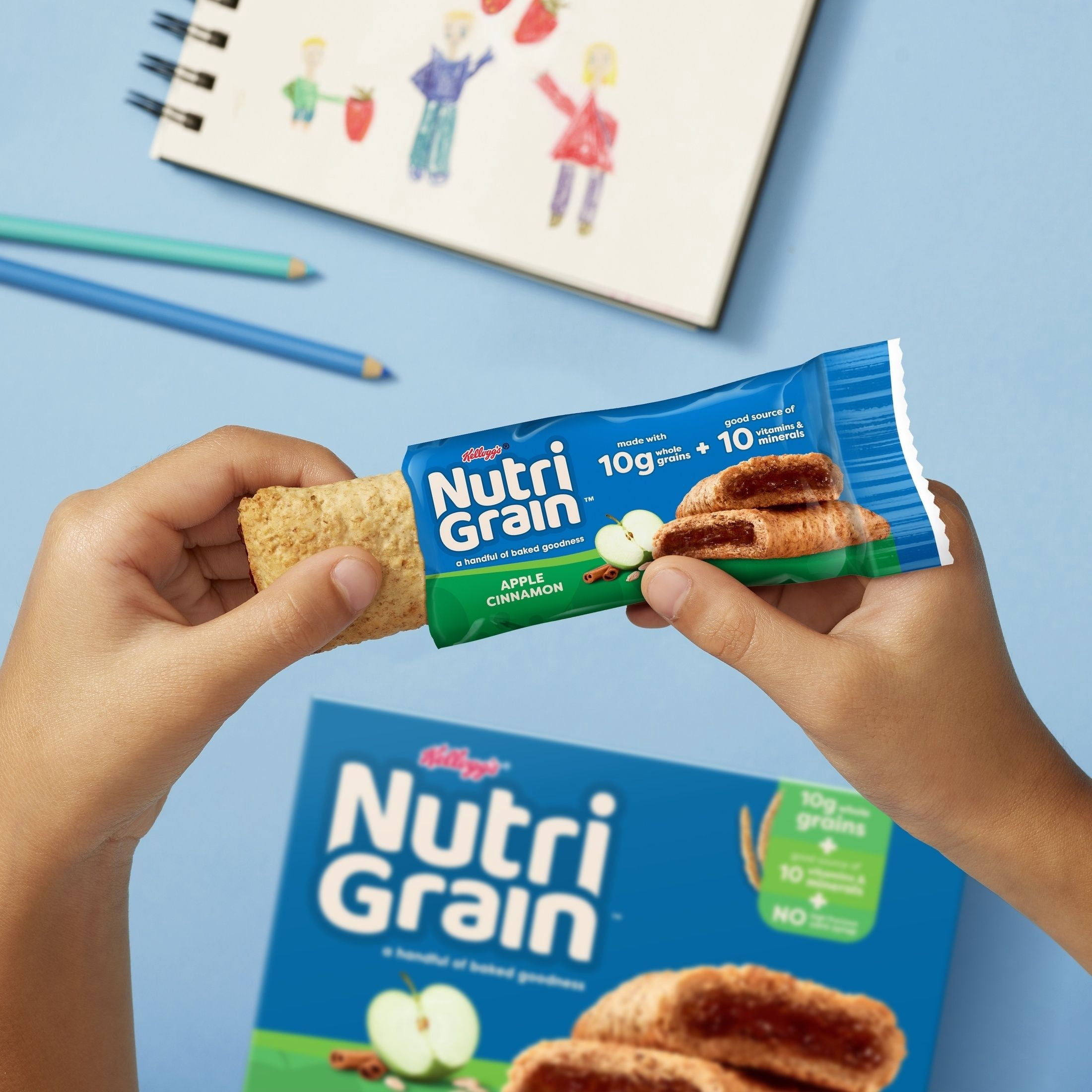 (4 pack) Nutri-Grain Breakfast Bars, Made with 10g Whole Grains, Snack Bars, Apple Cinnamon, 10.4oz Box (8 Count)