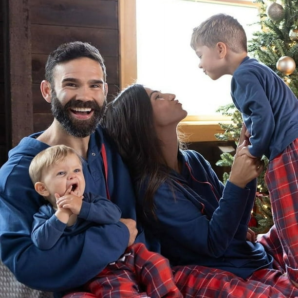 Conjunto de pijamas de manga larga para padres e hijos, ropa navideña con estampado a cuadros, europea y americana, lista para el hogar, 2024
