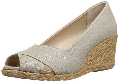 Bailee wedge pump Clearance