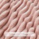 thumbnail image 5 of Manta decorativa NEWCOSPLAY rosa acanalada de 127 x 152 cm, ligera, 5 of 9