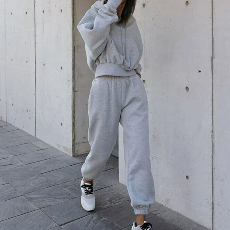 Grey joggers outfit women sale