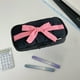 thumbnail image 1 of Estuche de lápices suave de estilo caramelo para niñas, bolsa de almacenamiento de papelería con lazo, estuche vertical de gran valor, 1 of 5