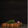 thumbnail image 2 of Tabla de cortar Teakhaus Butcher Block, tabla de tallar mediana, 2 of 9