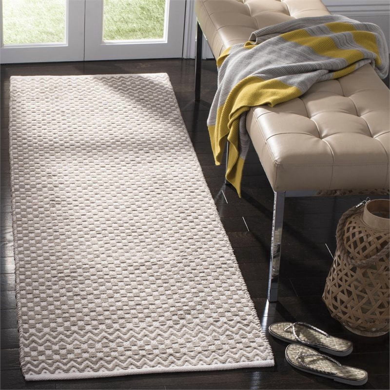 SAFAVIEH Boston Peter Geometric Cotton Runner Rug, Taupe, 2'3" x 7'