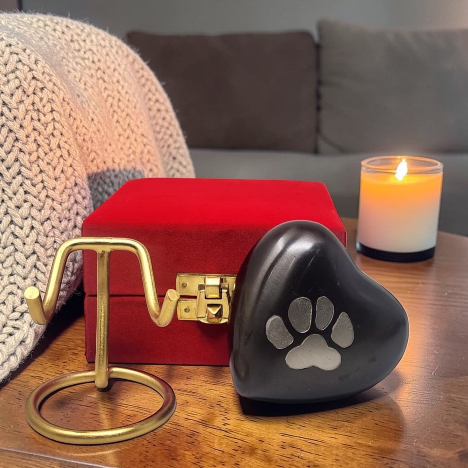 SMIURNS Matte Black Heart Pet Cremation Urn - Small Keepsake Urn for Dog or Cat Ashes with Hand-Engraved Silver Paw Print - Includes Red Velvet Box and Display Stand