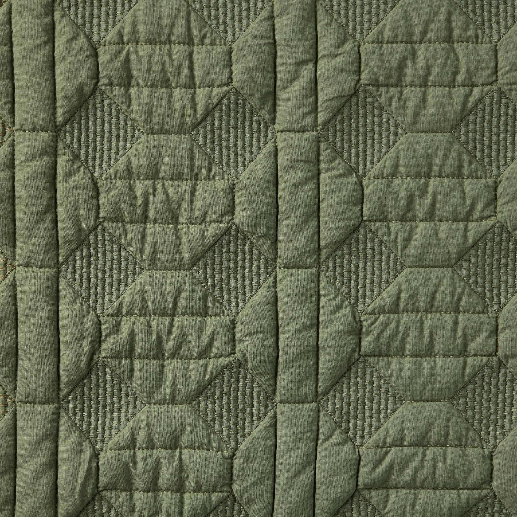 Better Homes & Gardens Crafted Geo Cotton Quilt, Dark Green, King Bedding