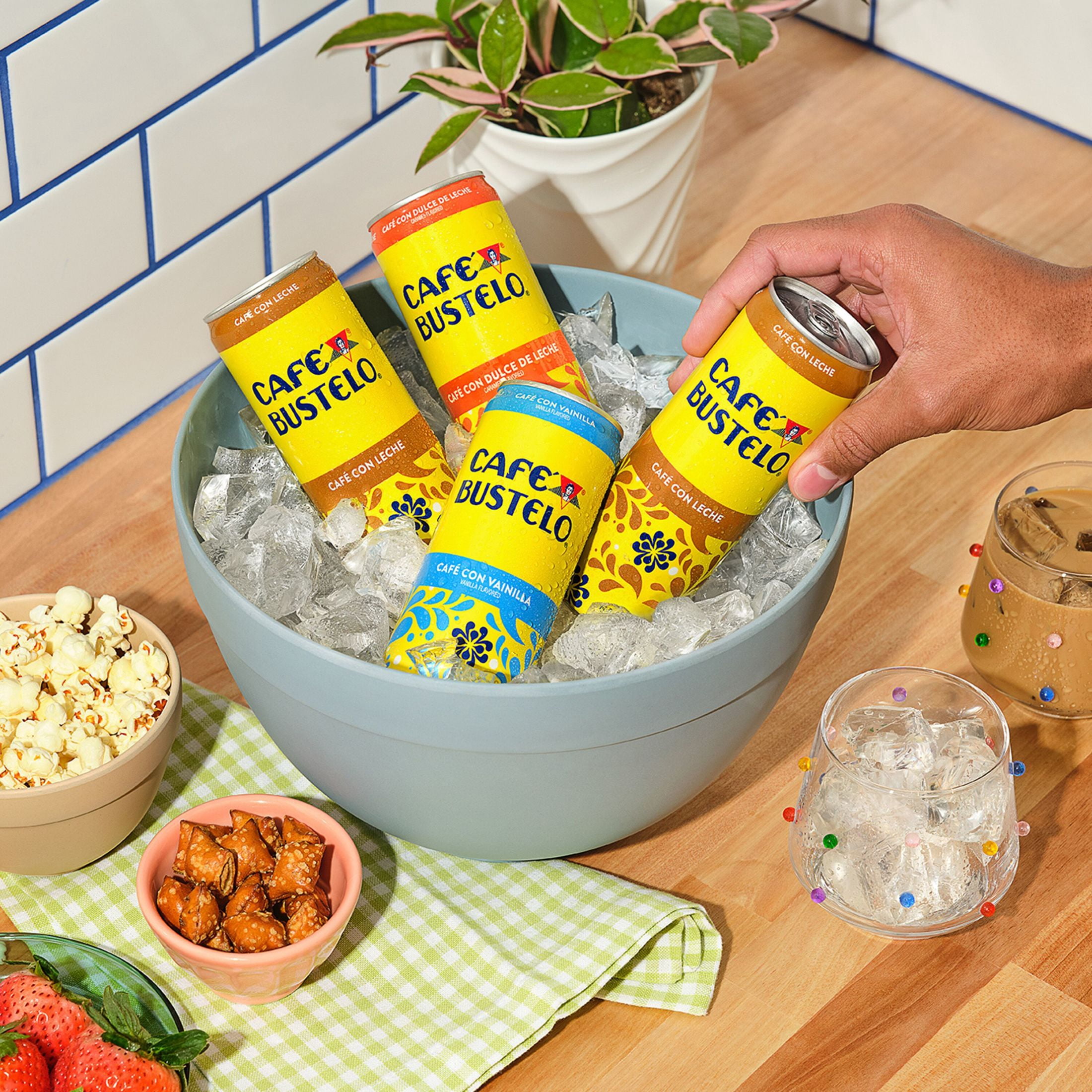 (12 pack) Cafe Bustelo Cafe con Leche Ready to Drink Espresso Style Iced Coffee Beverage, 11 Fl. oz Can