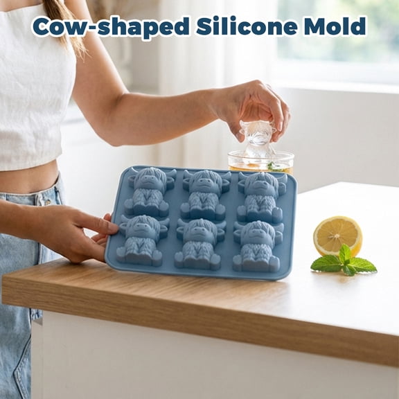 3D Highland Cow Ice Cube Tray, Mini Highland Cow Ice Cube Mold, Highland Cow Silicone Mold for Drinks, Parties, Reusable Cattle Shaped Ice Mold for Drinks