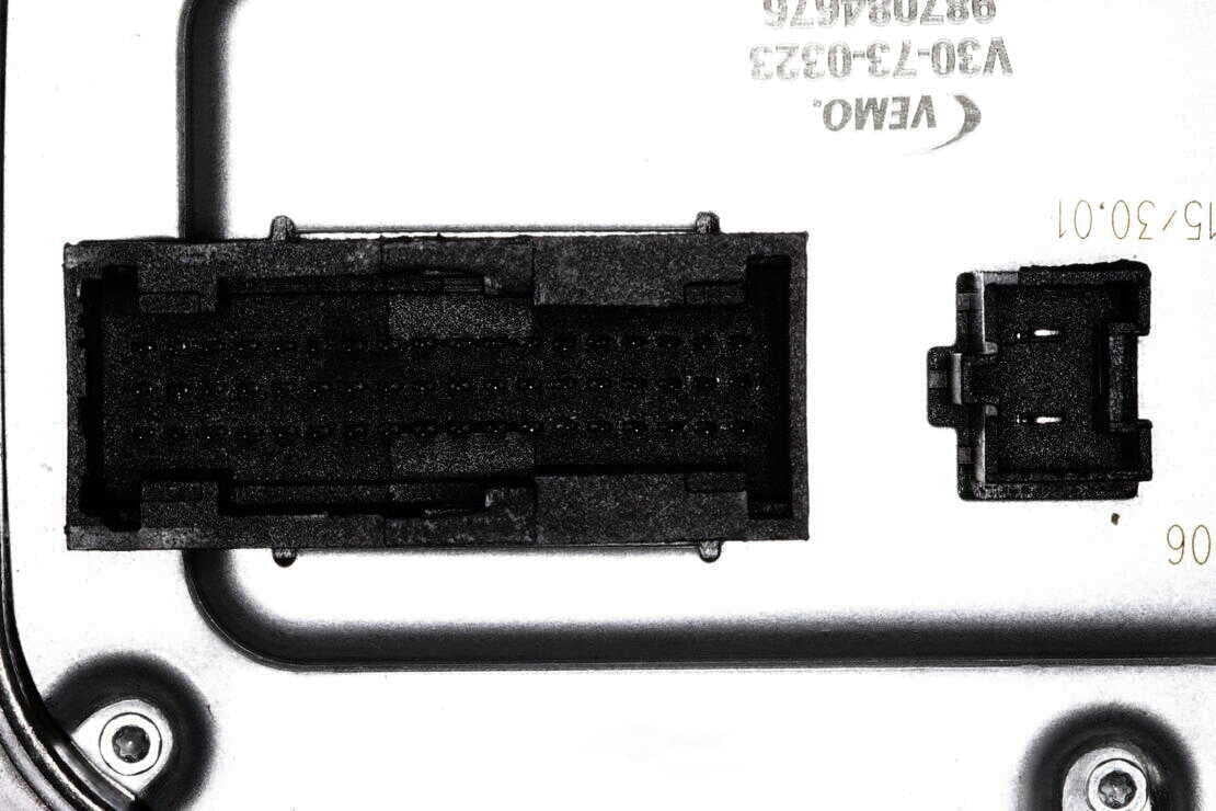 VEMO V30-73-0323 Control Unit, lights