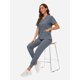 thumbnail image 5 of Set Scrub VIAOLI para mujer con bolsillo y pantalones deportivos con cuello en V, 5 of 6