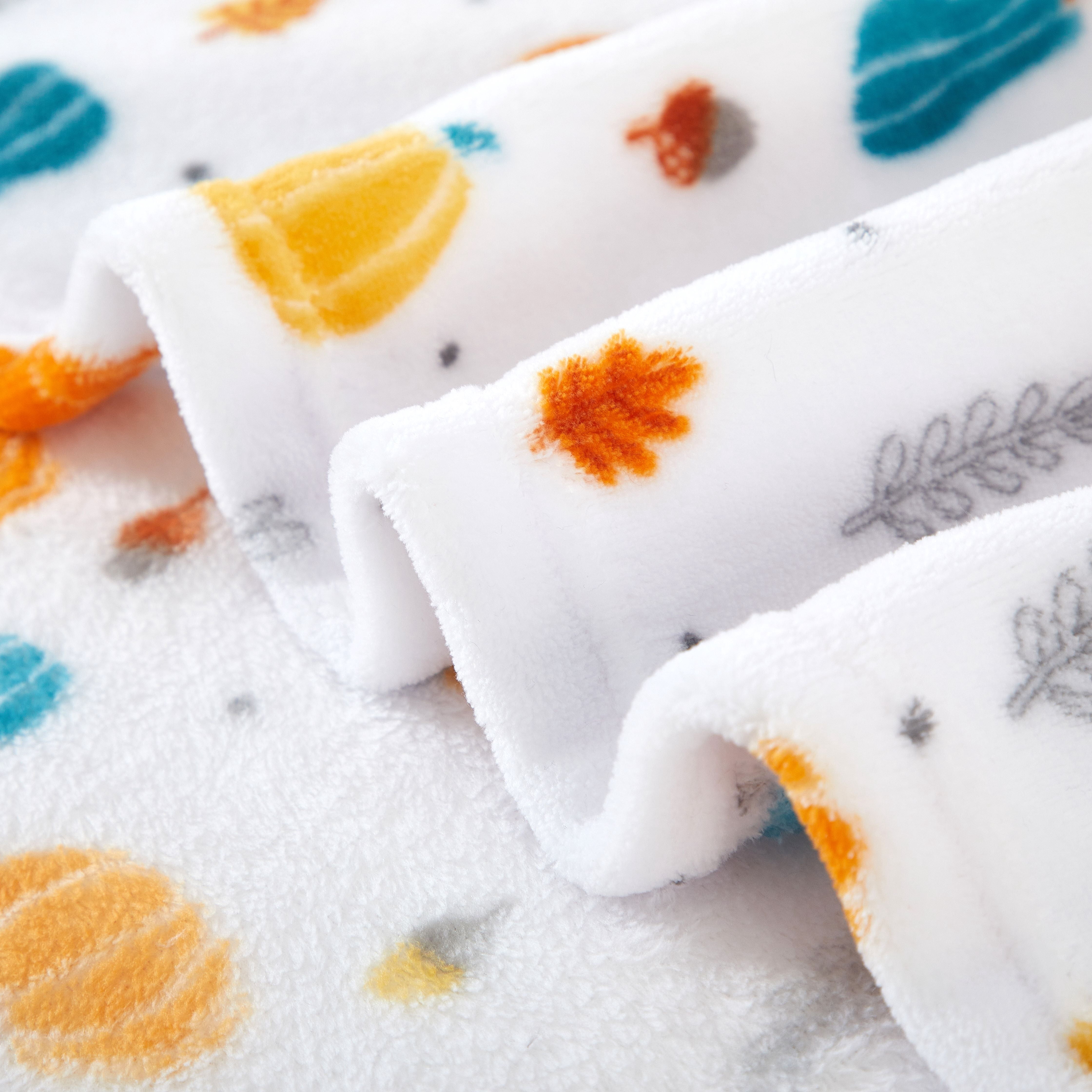 Parent's Choice 30" x 36" Pumpkin Baby Blanket, White