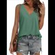 thumbnail image 4 of Paquete de 2 Camisetas Sin Mangas para Mujer, Blusas Informales Holgadas con Cuello en V para Vacaciones en la Playa. Gris y Verde S, 4 of 6