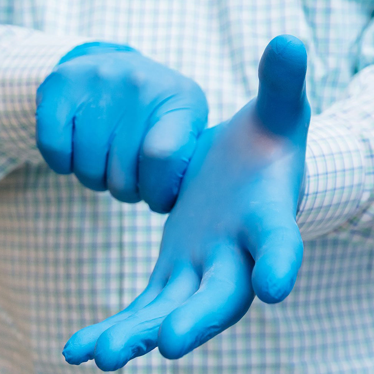 Powder Free Disposable Extra Thick Blue Nitrile Gloves (100-Pack)