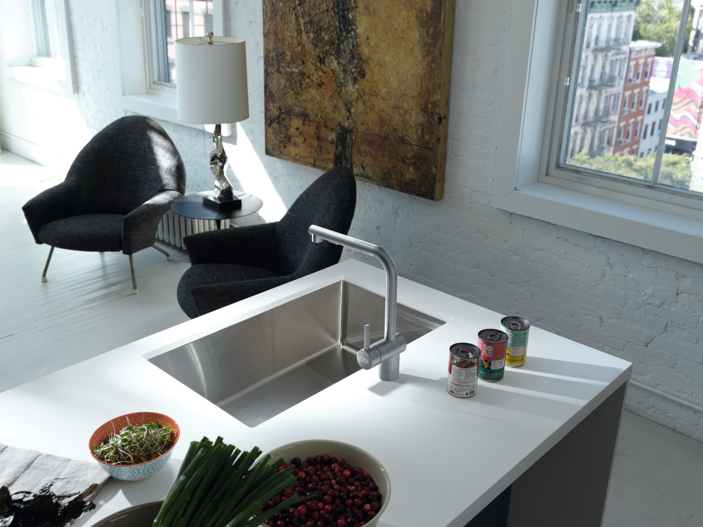 Franke ATL-PO-304 Atlas Neo 1.75 GPM Single Hole Pull Out Kitchen Faucet - Stainless Steel