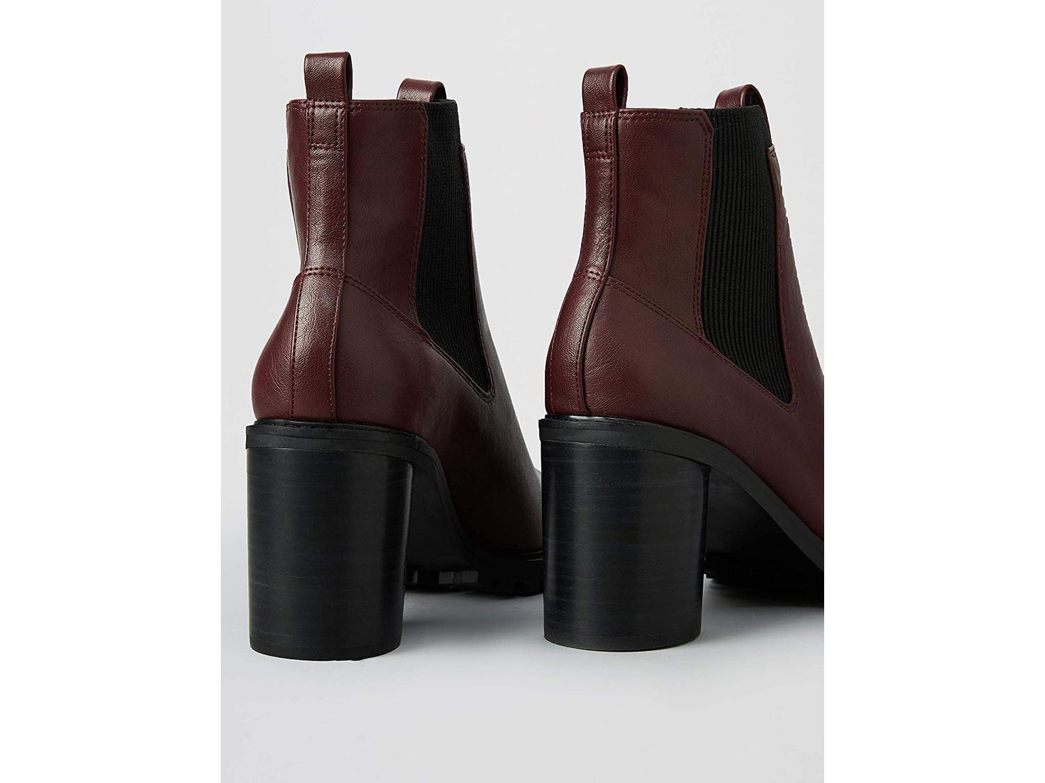 chelsea boots canada