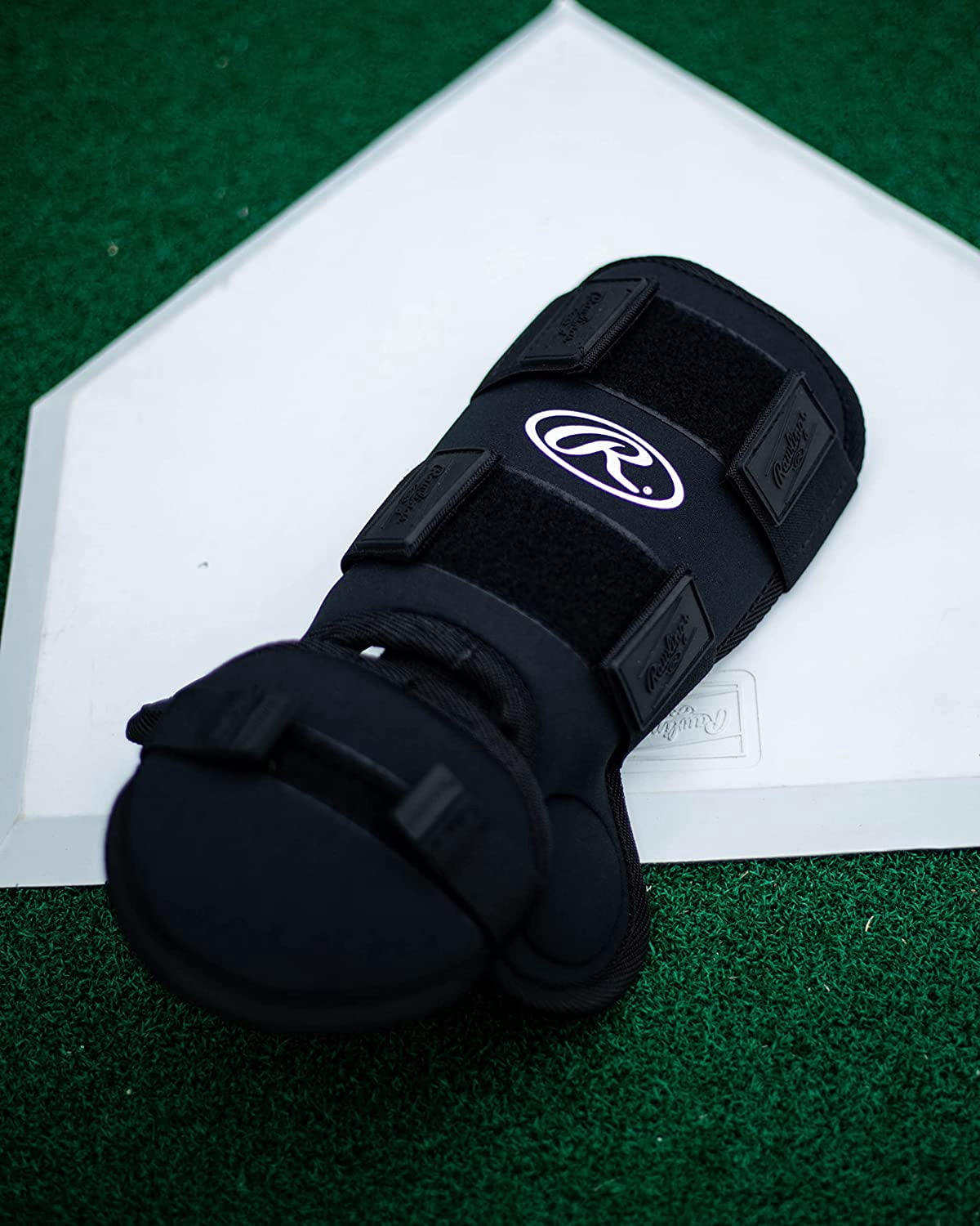 Rawlings Batter's Leg Guard, Red