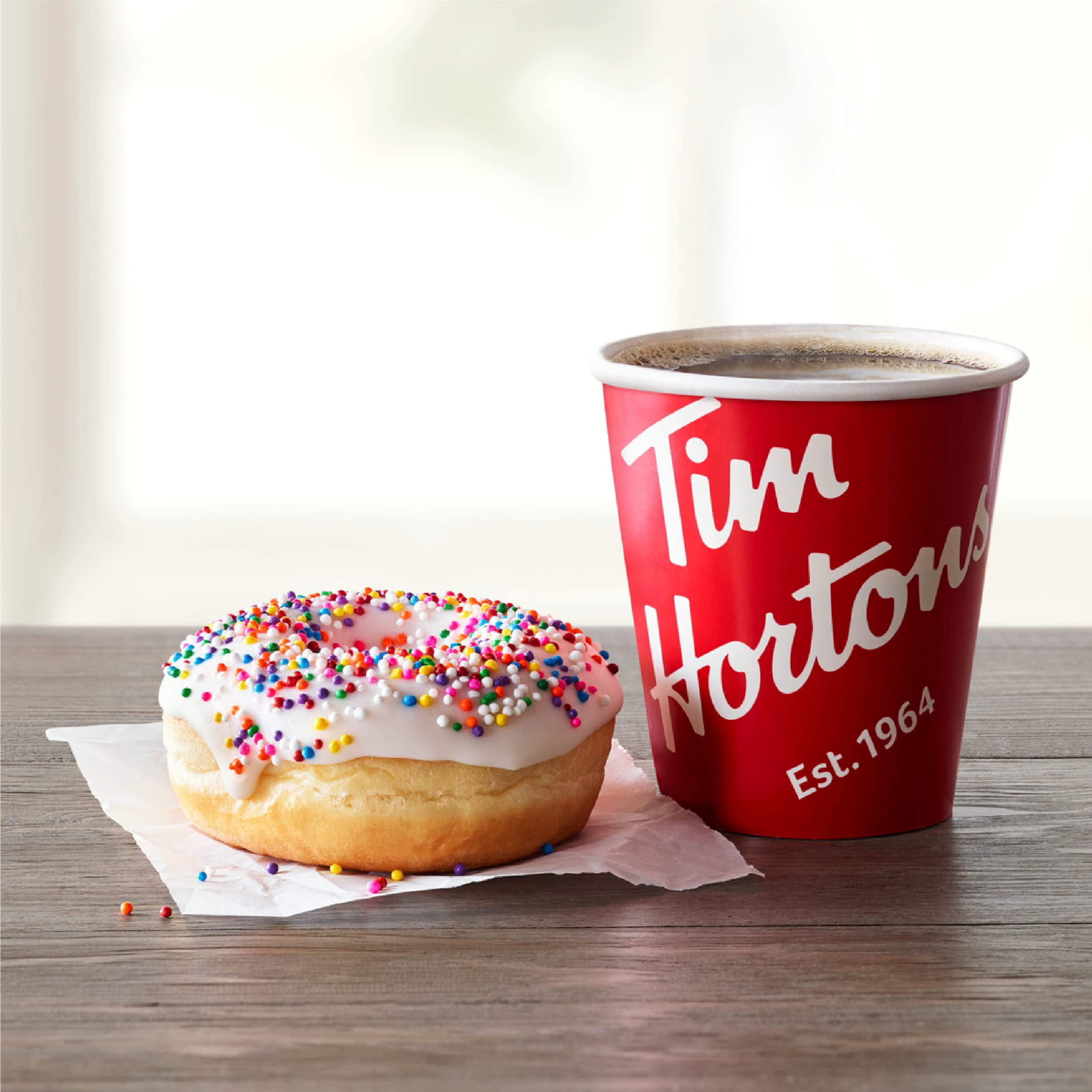 Tim Hortons Decaf, Medium Roast Coffee, Single-Serve K-Cup Pods Compatible with Keurig Brewers, 32ct K-Cups, Red