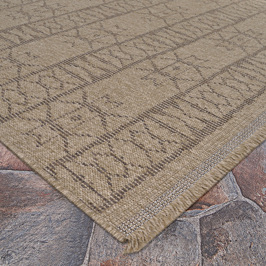Couristan Naturalistic Adobe Indoor/ Outdoor Area Rug, Natural-Brown, 6'6" x 9'