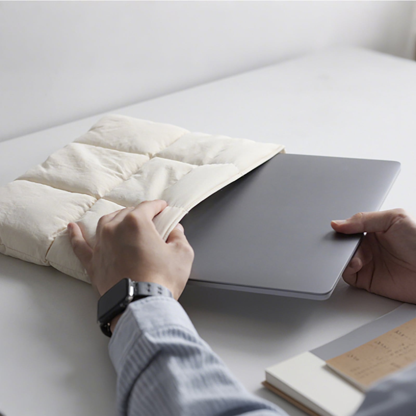 Laptop Case Shockproof Soft Interior Cotton Protective Case for 13inch/15.6inch Laptop Accessories